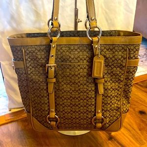 Coach camel leather and monogram fabric shoulder bag